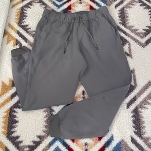 Lululemon Dance Studio Mid-Rise Jogger Full Length, excellent preowned condition